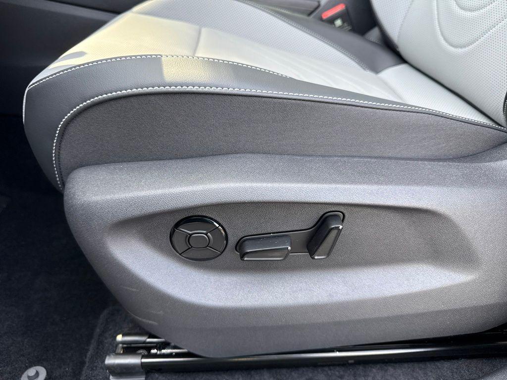 new 2026 Volkswagen Tiguan car, priced at $33,744