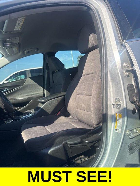 used 2018 Chevrolet Malibu car, priced at $13,777