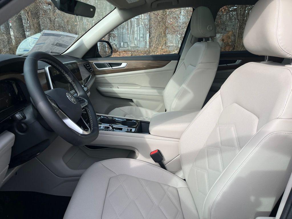 new 2026 Volkswagen Atlas car, priced at $44,035