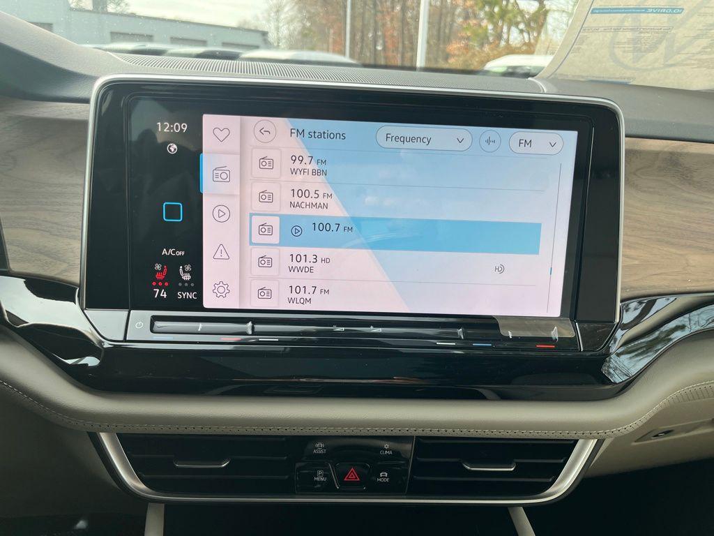 new 2026 Volkswagen Atlas car, priced at $44,035