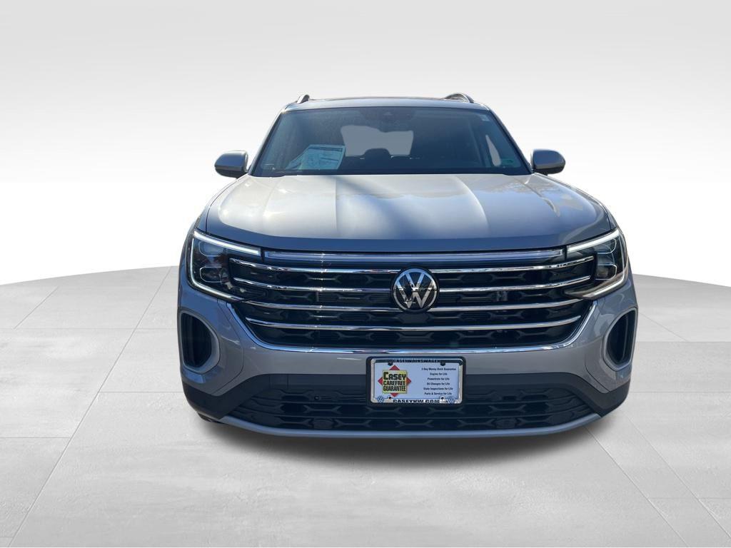 new 2026 Volkswagen Atlas car, priced at $43,908