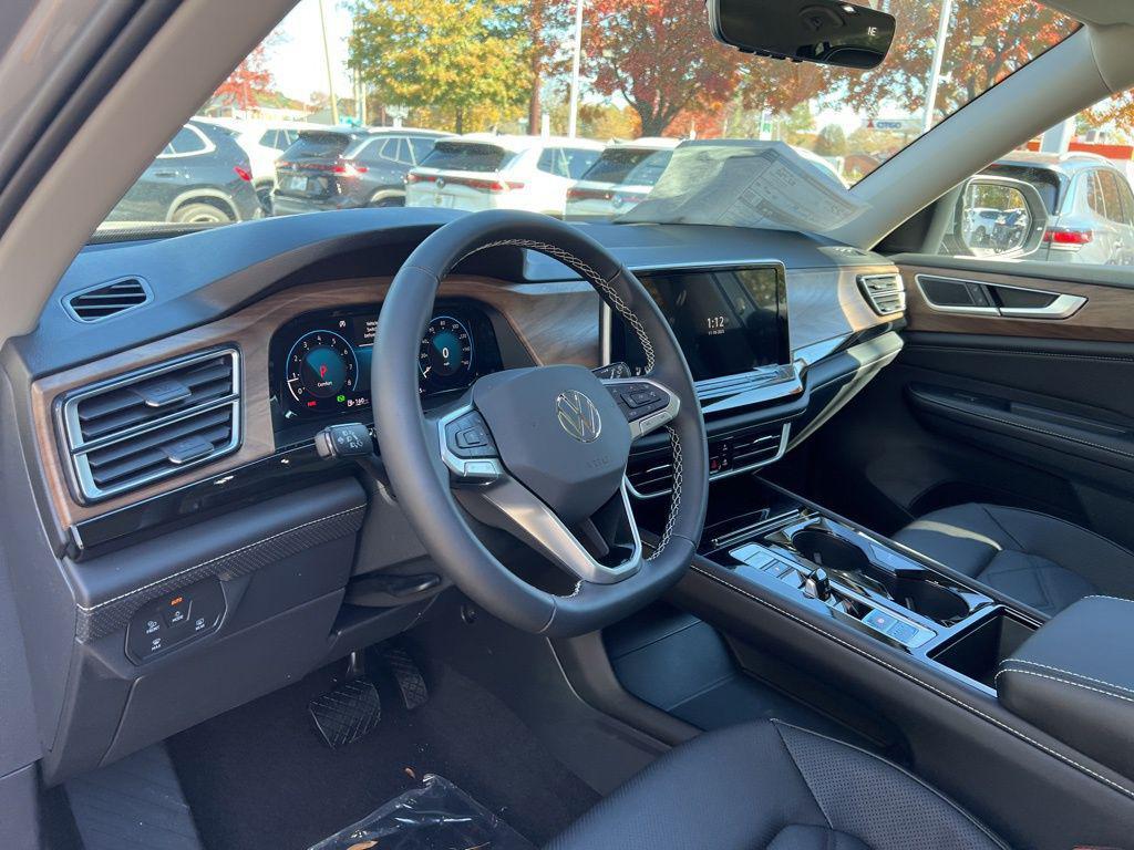new 2026 Volkswagen Atlas car, priced at $43,908