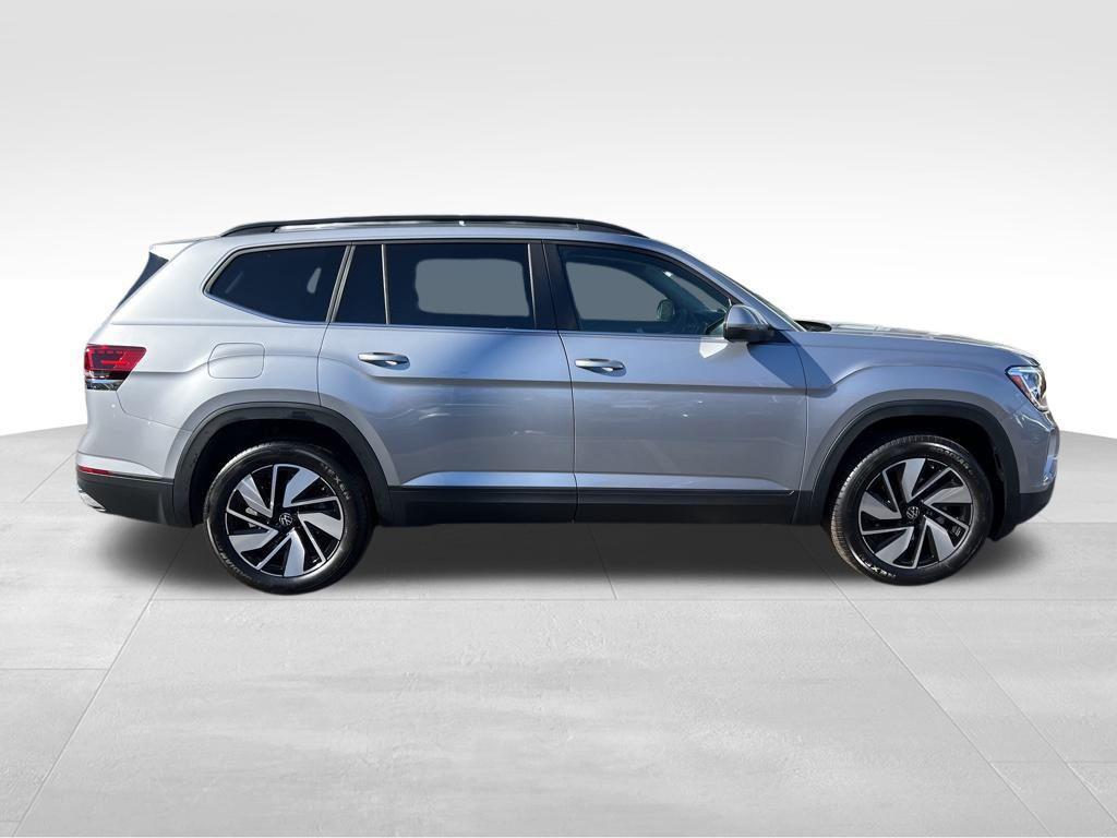 new 2026 Volkswagen Atlas car, priced at $43,908