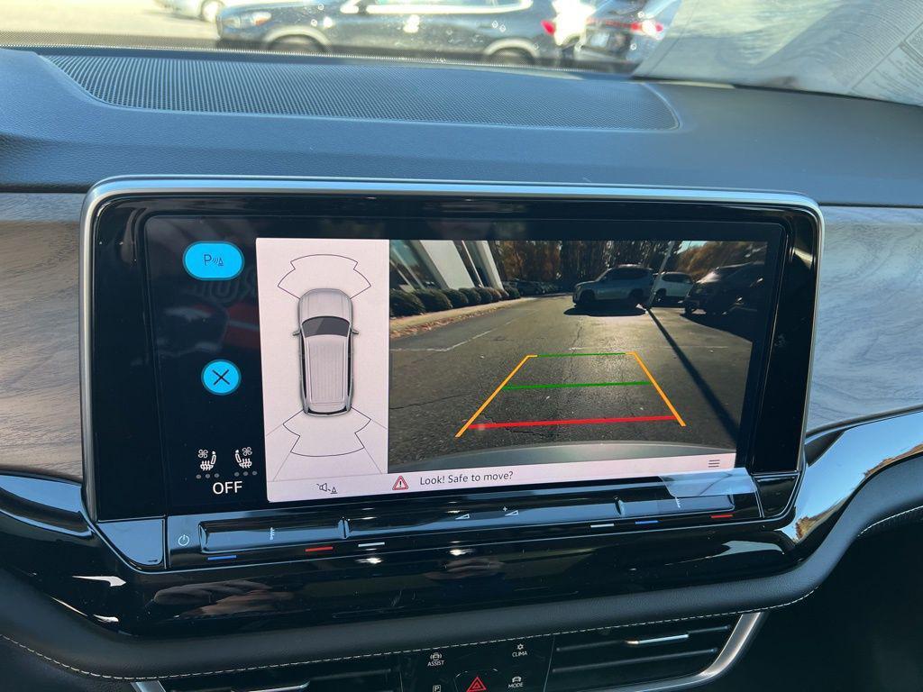 new 2026 Volkswagen Atlas car, priced at $43,908