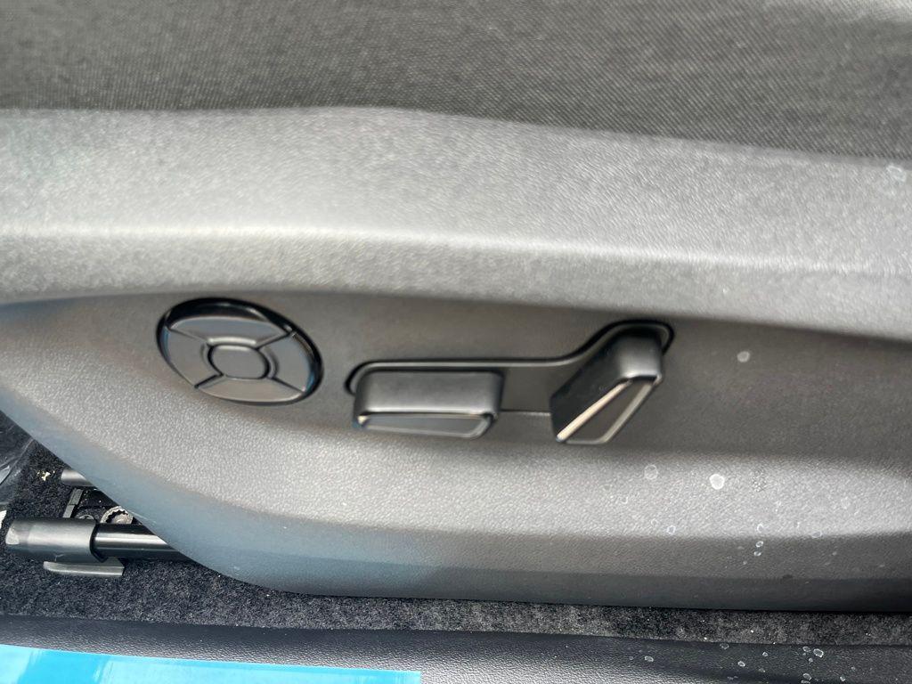 new 2026 Volkswagen Tiguan car, priced at $34,691