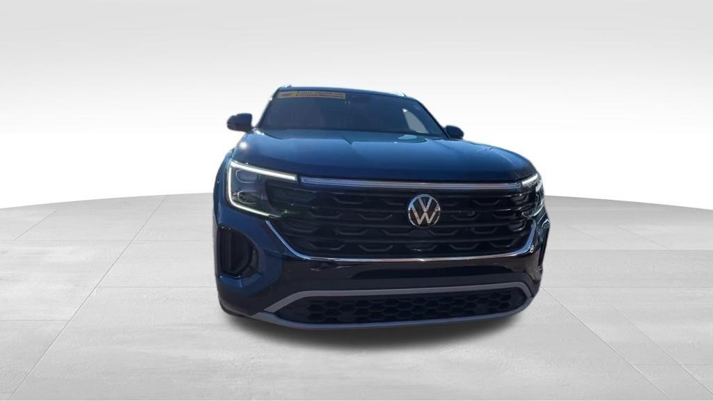 used 2025 Volkswagen Atlas Cross Sport car, priced at $33,803