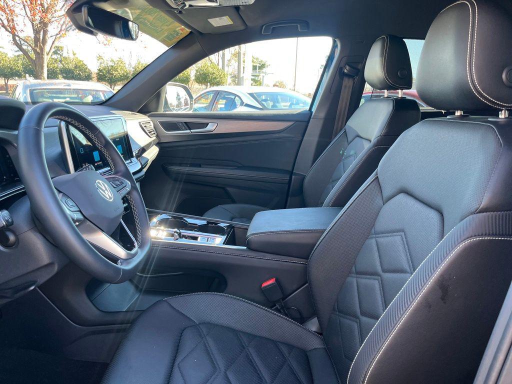 used 2025 Volkswagen Atlas Cross Sport car, priced at $33,803