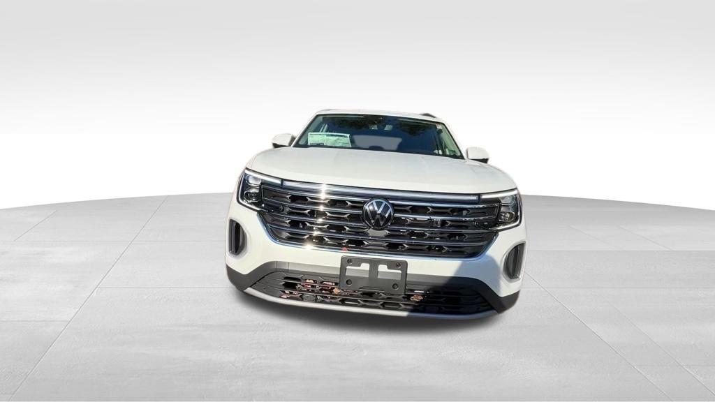 new 2026 Volkswagen Atlas car, priced at $37,578