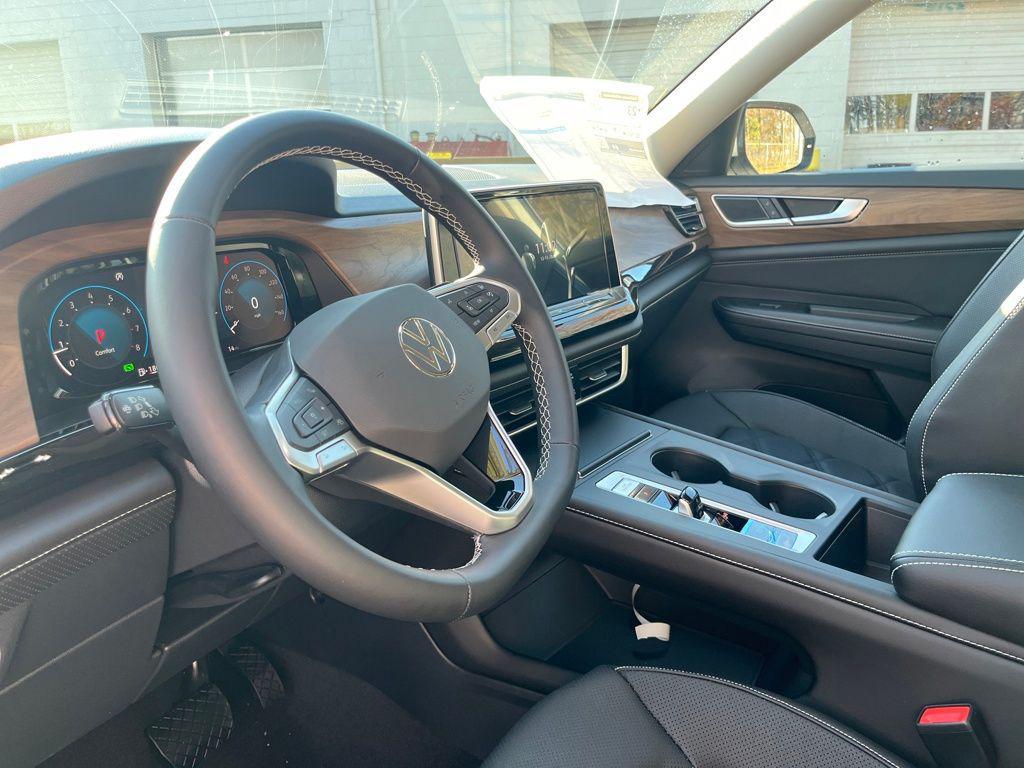 new 2026 Volkswagen Atlas car, priced at $37,578