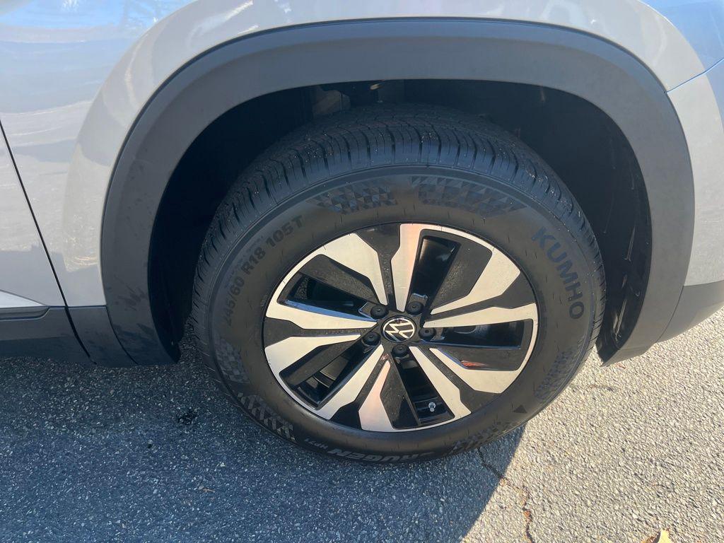 new 2026 Volkswagen Atlas car, priced at $38,928