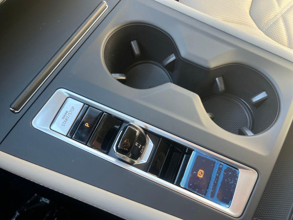 new 2026 Volkswagen Atlas car, priced at $38,928