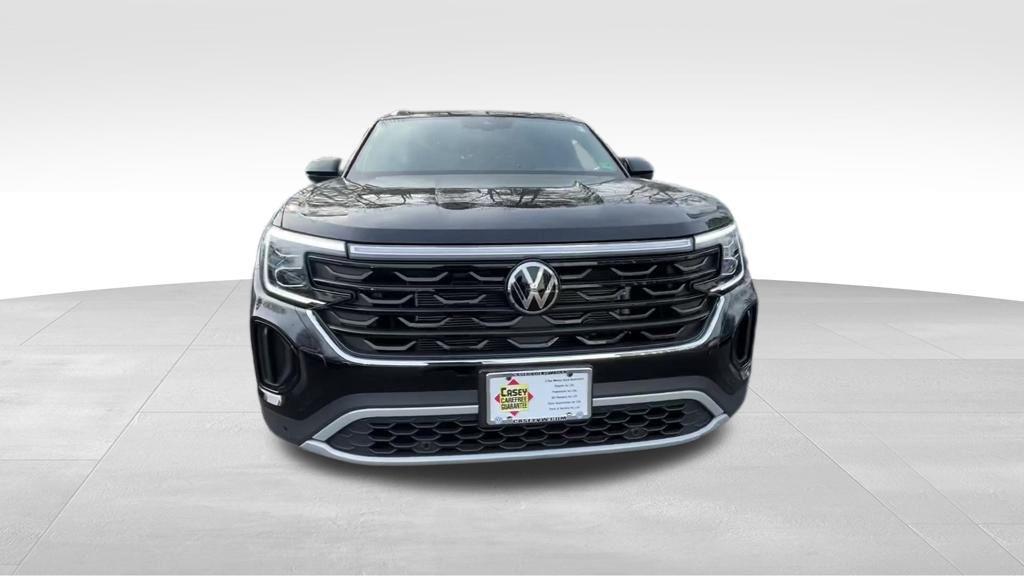 new 2026 Volkswagen Atlas Cross Sport car, priced at $44,101