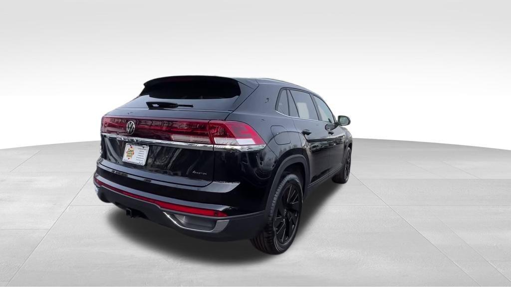 new 2026 Volkswagen Atlas Cross Sport car, priced at $44,101