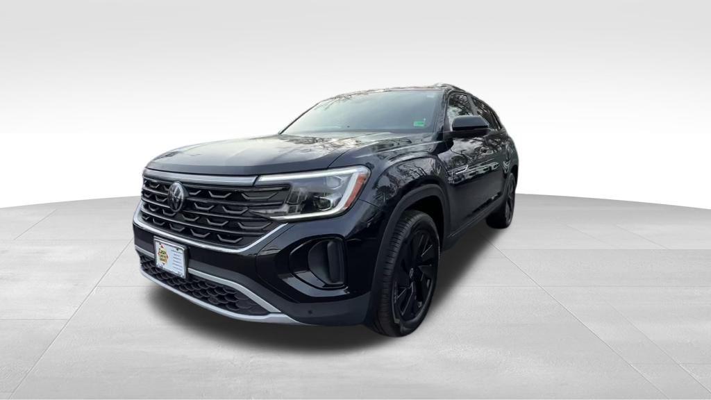 new 2026 Volkswagen Atlas Cross Sport car, priced at $44,101