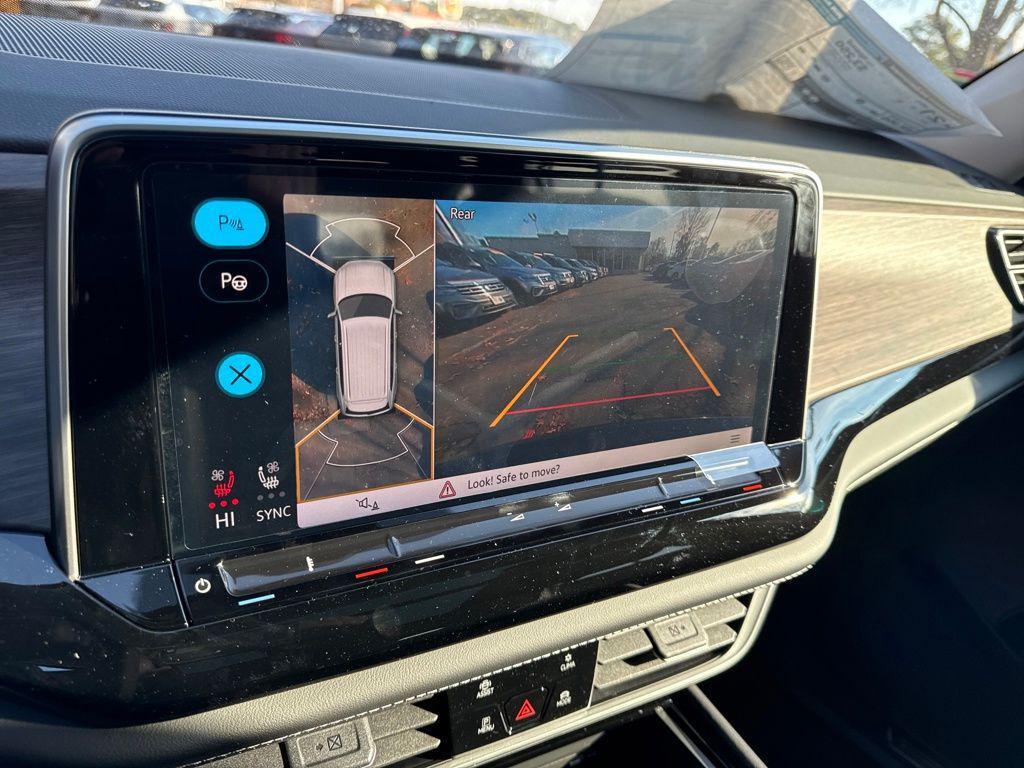 new 2026 Volkswagen Atlas car, priced at $51,671