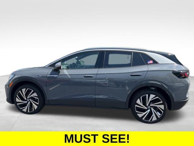 new 2025 Volkswagen ID.4 car, priced at $47,443