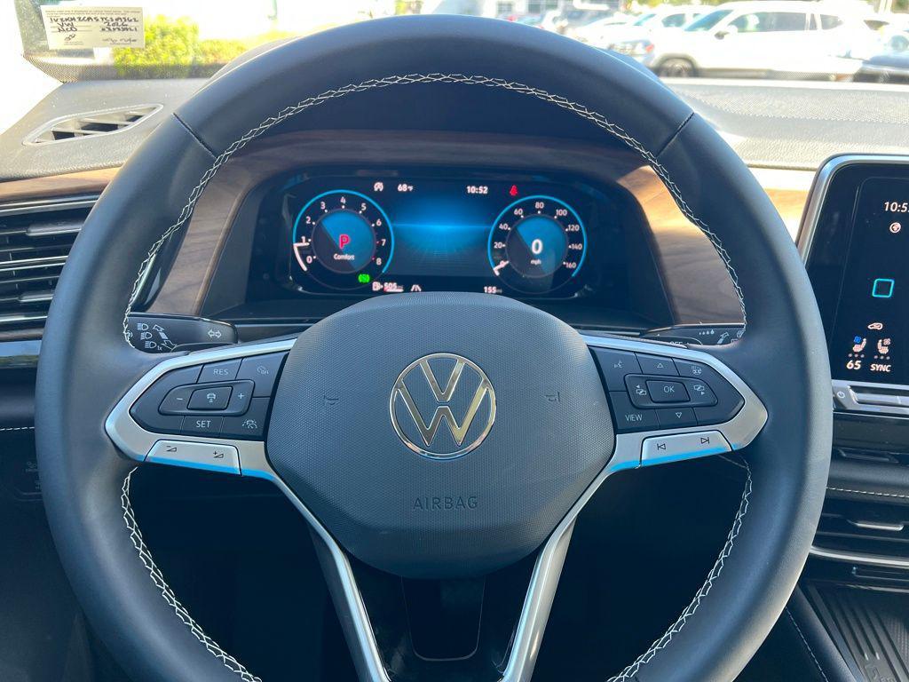 new 2026 Volkswagen Atlas car, priced at $43,908