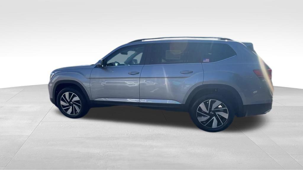 new 2026 Volkswagen Atlas car, priced at $43,908