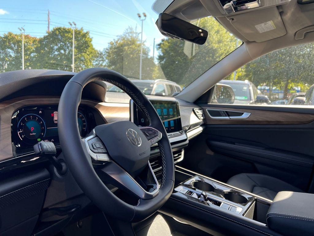 new 2026 Volkswagen Atlas car, priced at $43,908