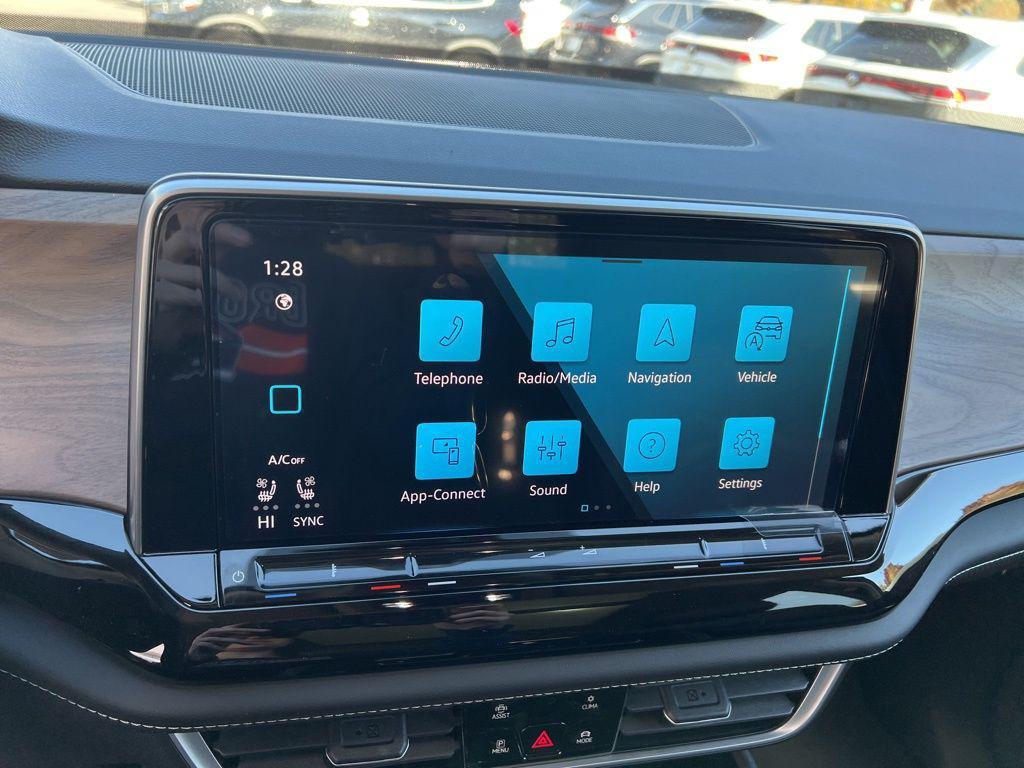 new 2026 Volkswagen Atlas car, priced at $43,246