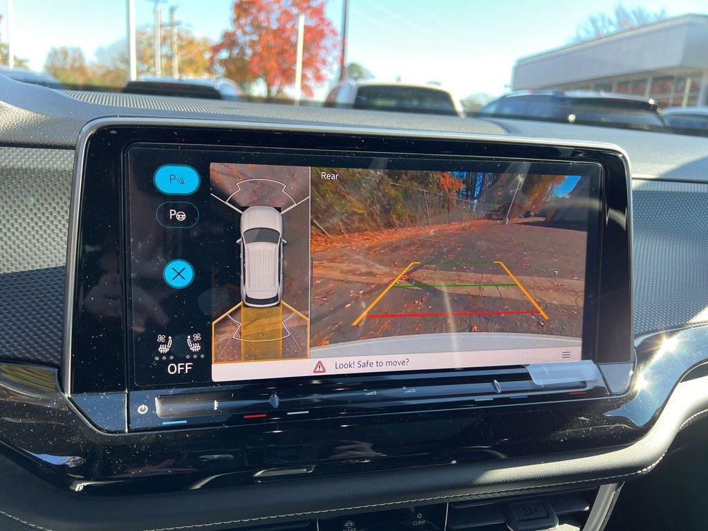 new 2026 Volkswagen Atlas Cross Sport car, priced at $51,956