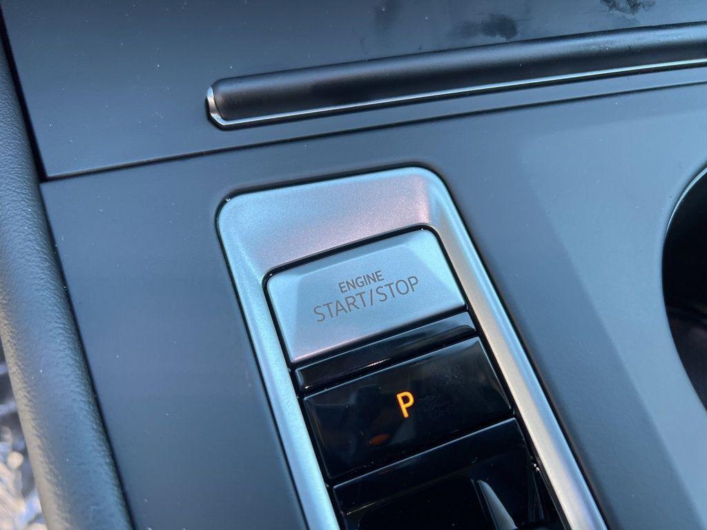 new 2026 Volkswagen Atlas car, priced at $39,365