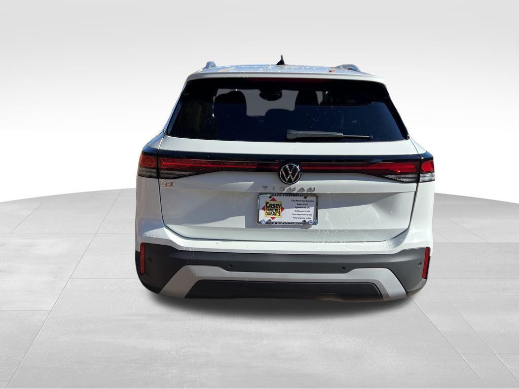 new 2026 Volkswagen Tiguan car, priced at $30,537