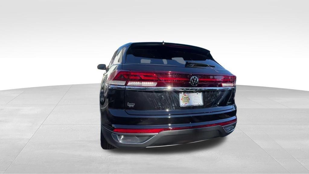 new 2026 Volkswagen Atlas Cross Sport car, priced at $38,418