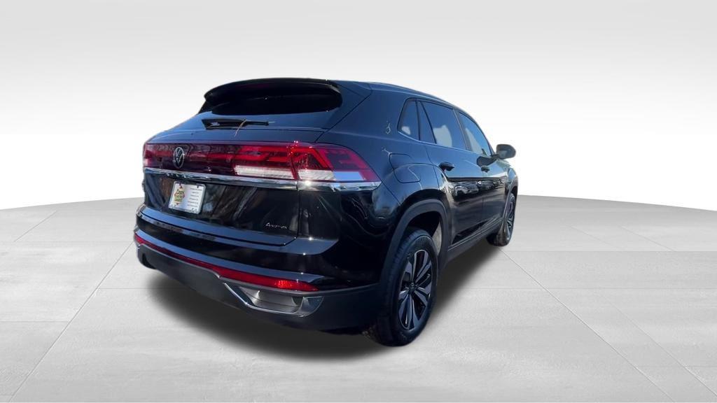 new 2026 Volkswagen Atlas Cross Sport car, priced at $38,418