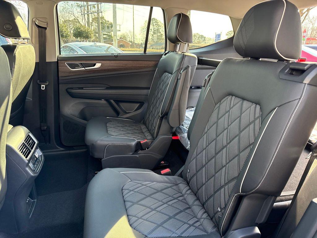 new 2026 Volkswagen Atlas car, priced at $53,124