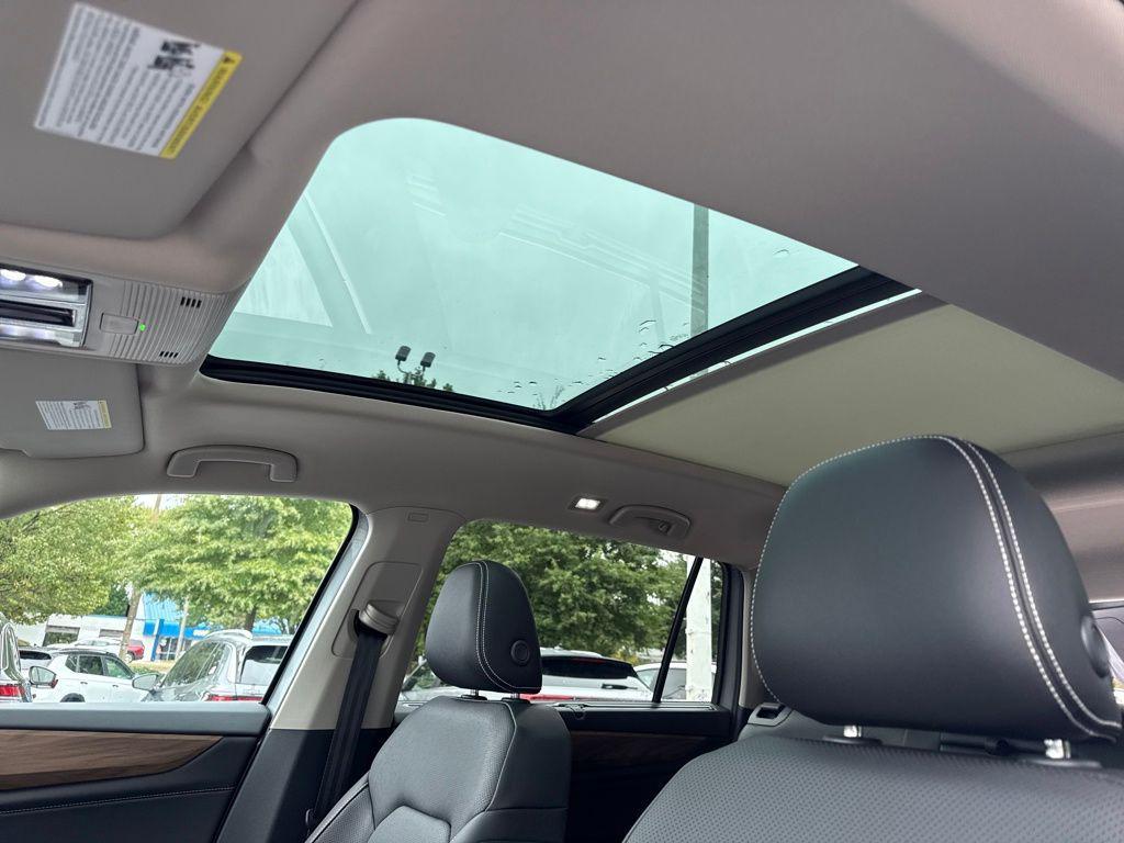 new 2026 Volkswagen Atlas car, priced at $43,908