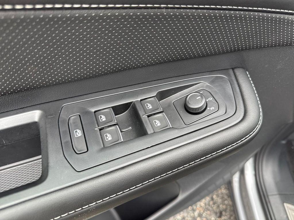 new 2026 Volkswagen Atlas car, priced at $43,908