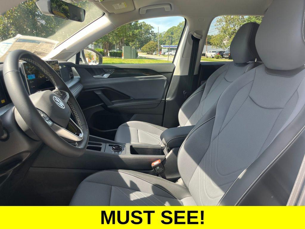 new 2025 Volkswagen Tiguan car, priced at $30,782