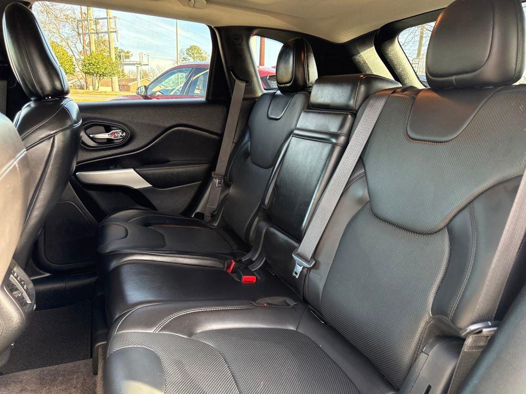 used 2018 Jeep Cherokee car, priced at $15,150