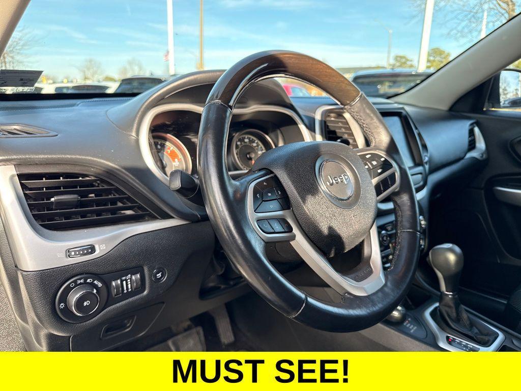 used 2018 Jeep Cherokee car, priced at $15,150