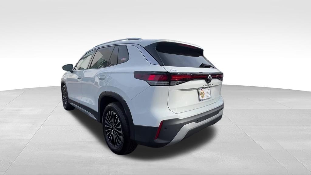 new 2026 Volkswagen Tiguan car, priced at $30,795