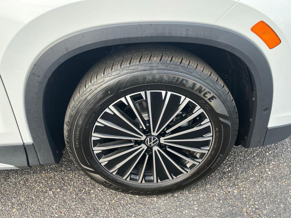 new 2026 Volkswagen Tiguan car, priced at $30,795