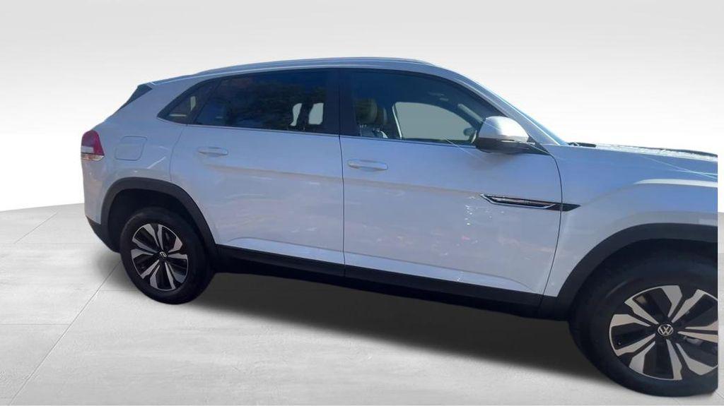 new 2026 Volkswagen Atlas Cross Sport car, priced at $38,855