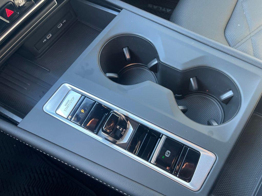 new 2026 Volkswagen Atlas Cross Sport car, priced at $38,855