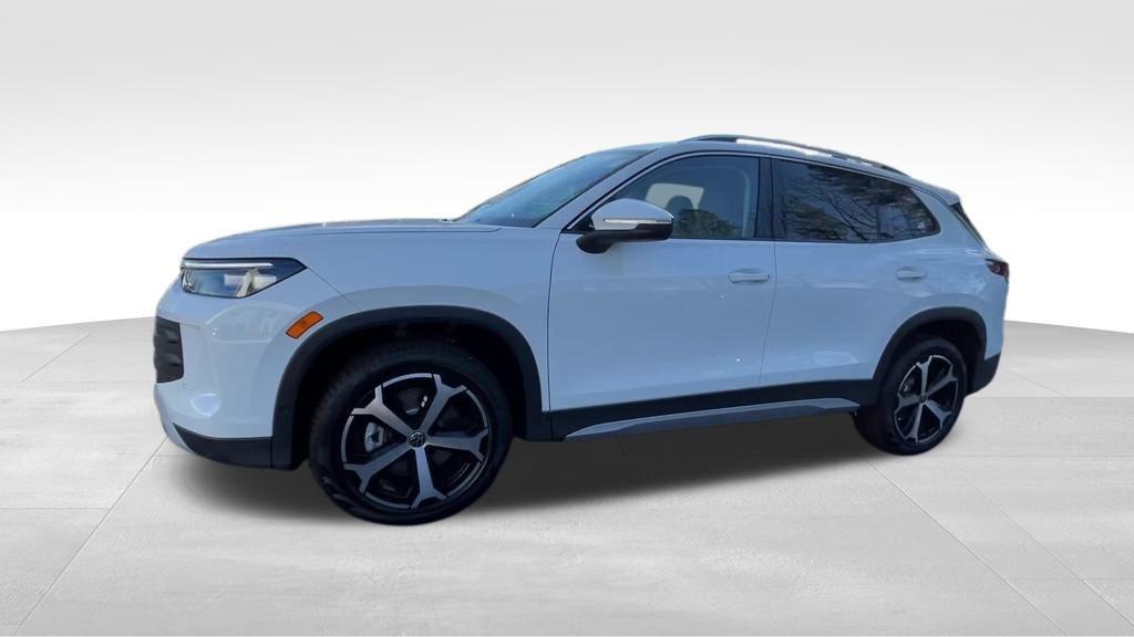 new 2026 Volkswagen Tiguan car, priced at $35,111