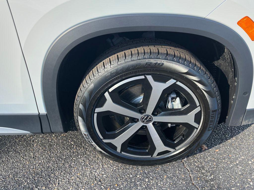 new 2026 Volkswagen Tiguan car, priced at $35,111