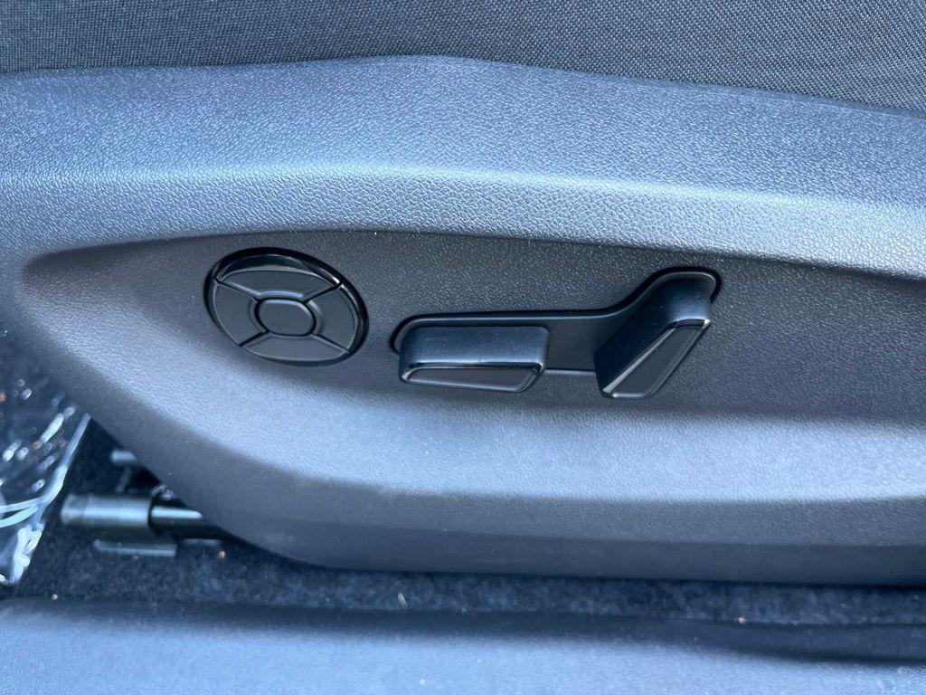 new 2026 Volkswagen Tiguan car, priced at $35,111