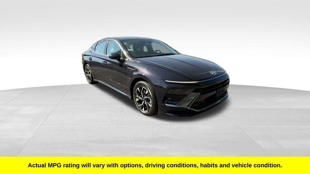 used 2025 Hyundai Sonata car, priced at $22,999