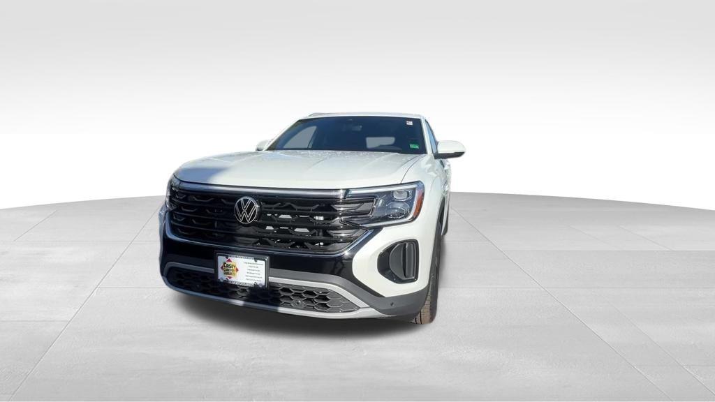 new 2026 Volkswagen Atlas Cross Sport car, priced at $44,538