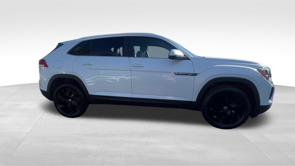 new 2026 Volkswagen Atlas Cross Sport car, priced at $44,538