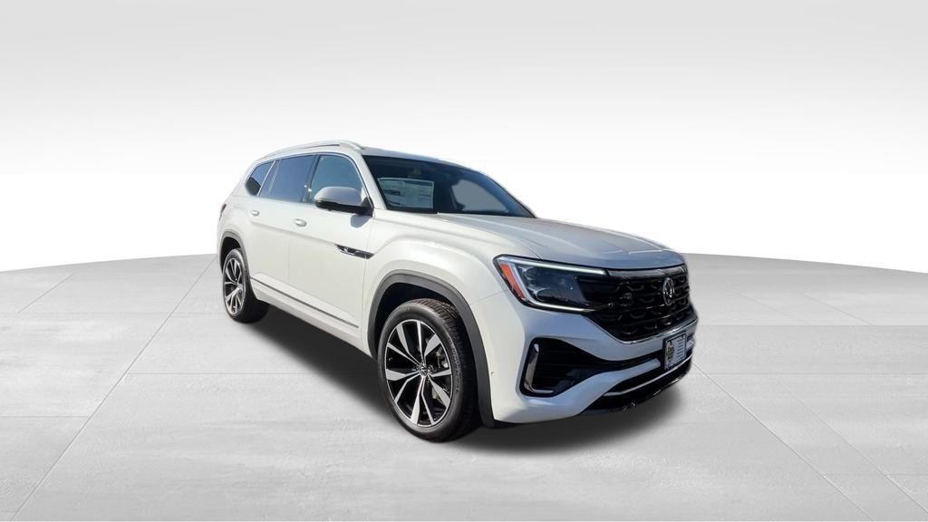new 2026 Volkswagen Atlas car, priced at $53,031