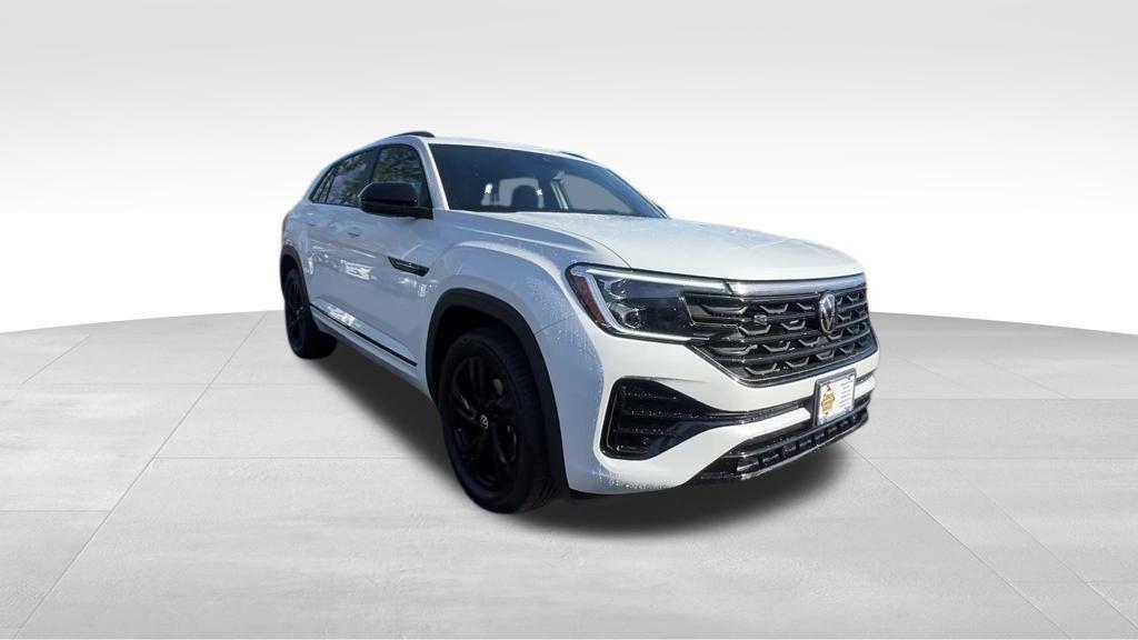 new 2026 Volkswagen Atlas Cross Sport car, priced at $48,996