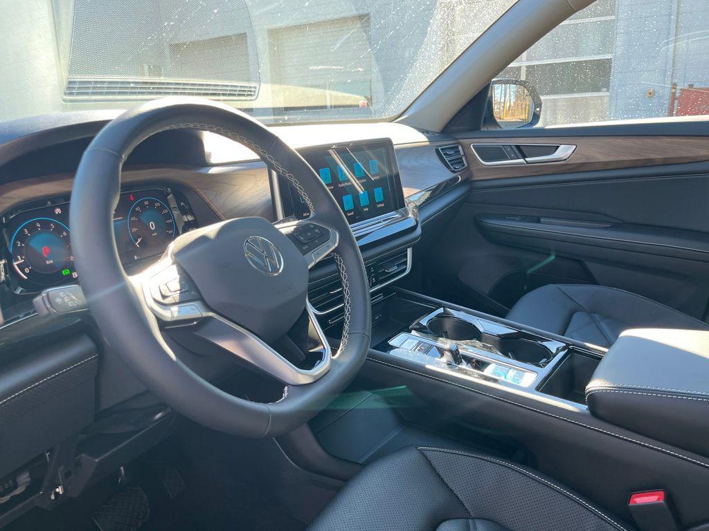 new 2026 Volkswagen Atlas car, priced at $45,455
