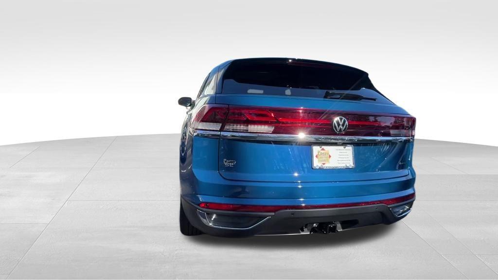 new 2026 Volkswagen Atlas Cross Sport car, priced at $44,101