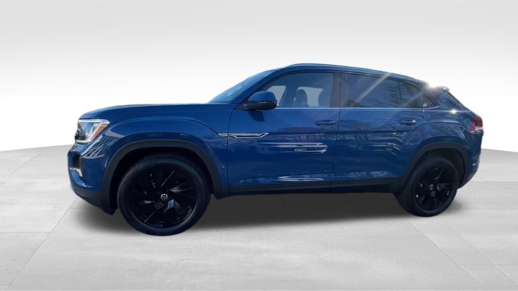 new 2026 Volkswagen Atlas Cross Sport car, priced at $44,101